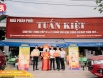 DUCANH BOND TẠI BÌNH DƯƠNG – TRAO QUÀ TẾT NHÀ PHÂN PHỐI TUẤN KIỆT